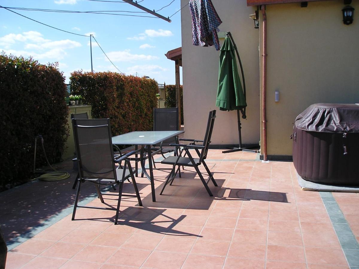 Intero Appartamento Con Giardino E Colazione Dario بارما المظهر الخارجي الصورة
